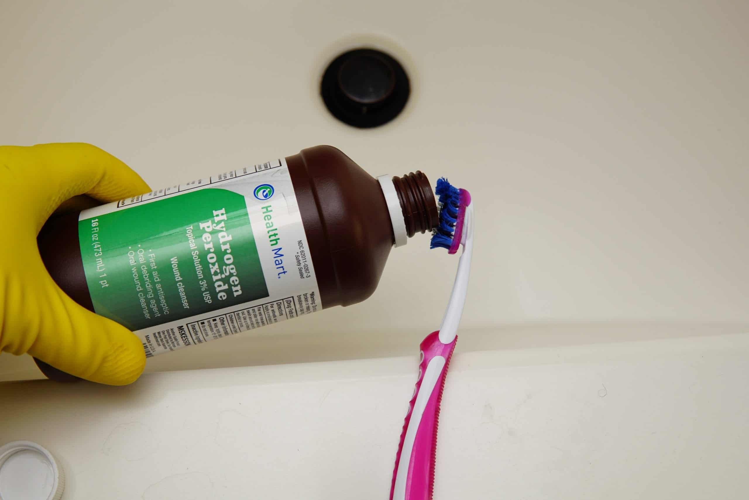 Cleaning toothbrush with hydrogen Peroxide